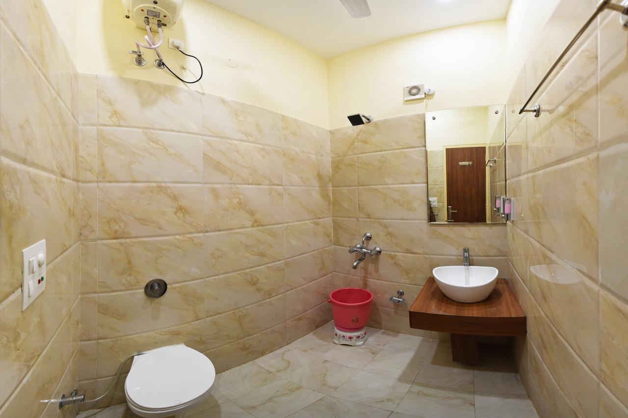 Hotel Palace Amritsar Esterno foto