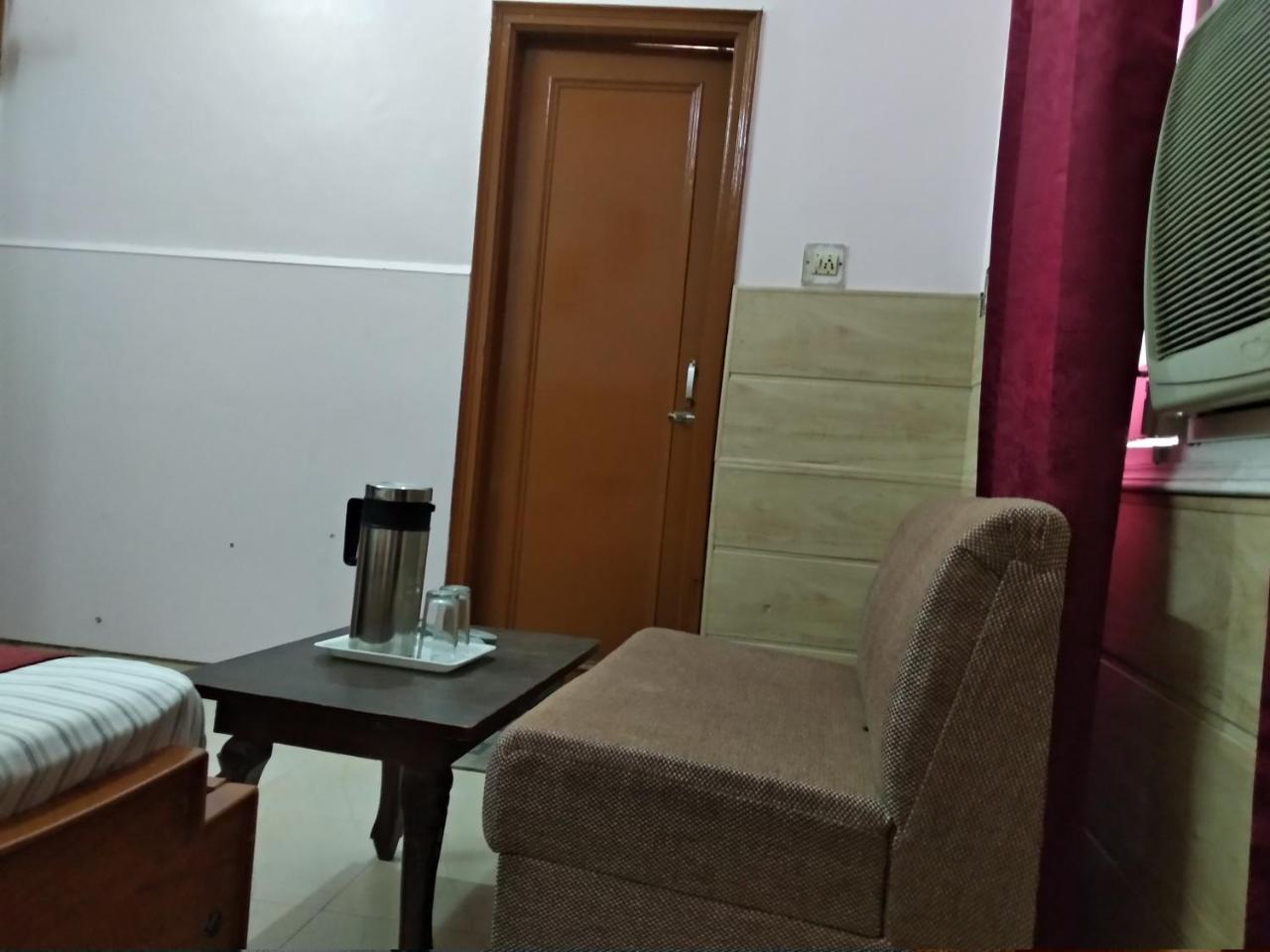 Hotel Palace Amritsar Esterno foto