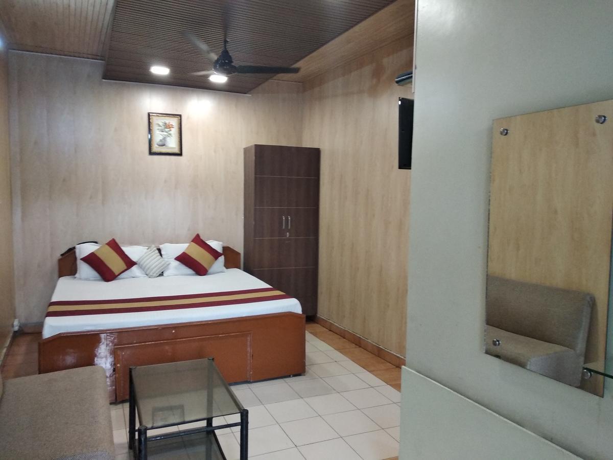 Hotel Palace Amritsar Esterno foto