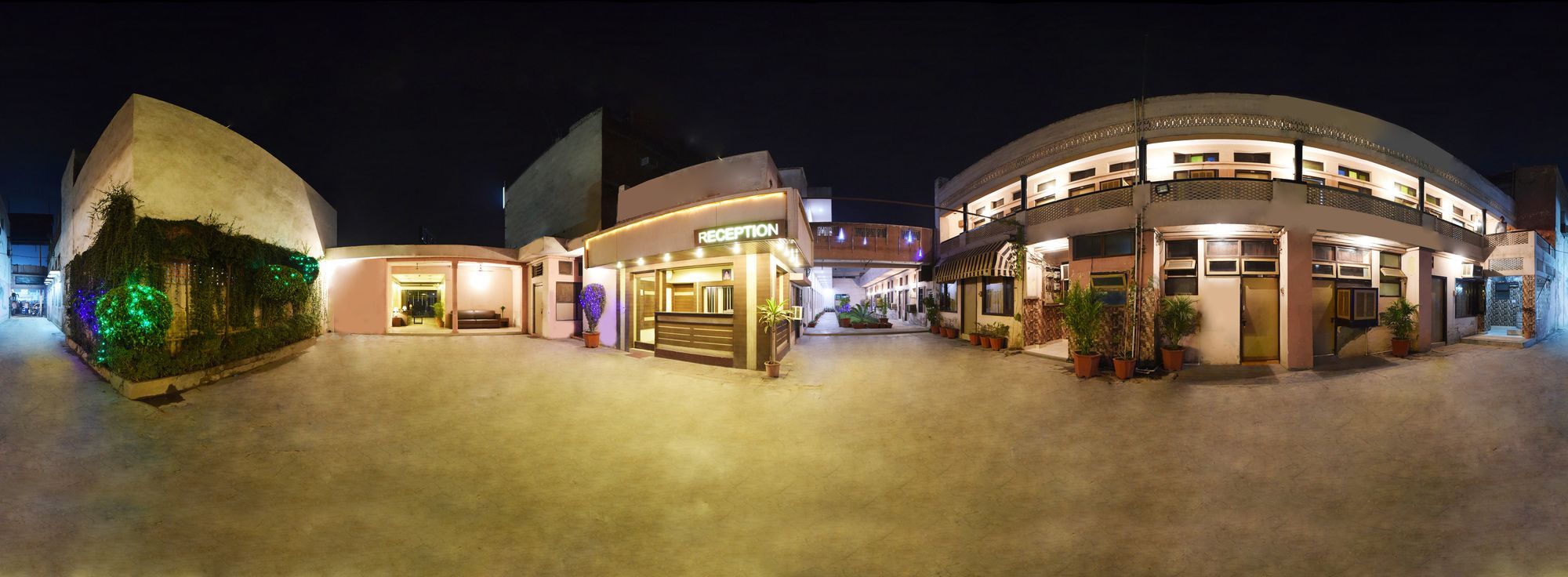 Hotel Palace Amritsar Esterno foto