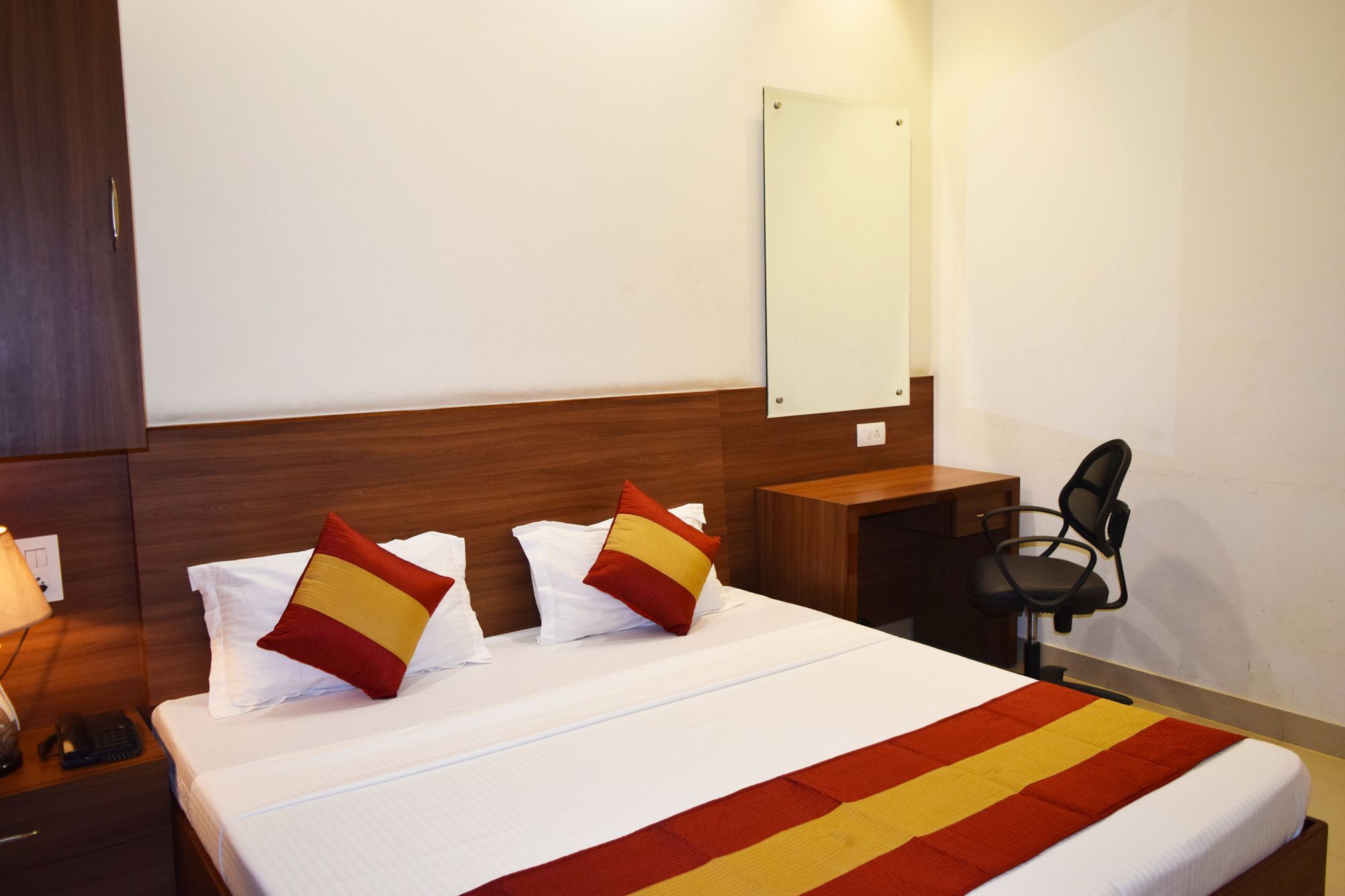 Hotel Palace Amritsar Esterno foto